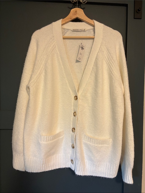 Abercrombie & Fitch Sweaters - Abercrombie & Fitch Oversized Button-Front Women's Cardigan